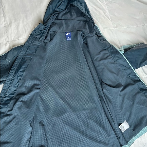 Nike Windbreaker Track Jacket - Picture 10 of 12